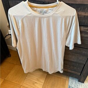 RHONE Men's Light Gray Short Sleeve Tee